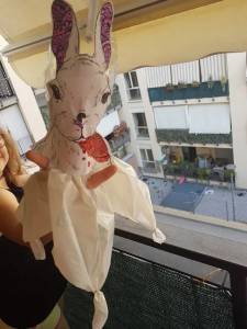 Burattini realizzati con materiali di recupero